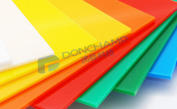 汤臣科技给大家提供的亚克力彩色板让店面标识颜值骤升